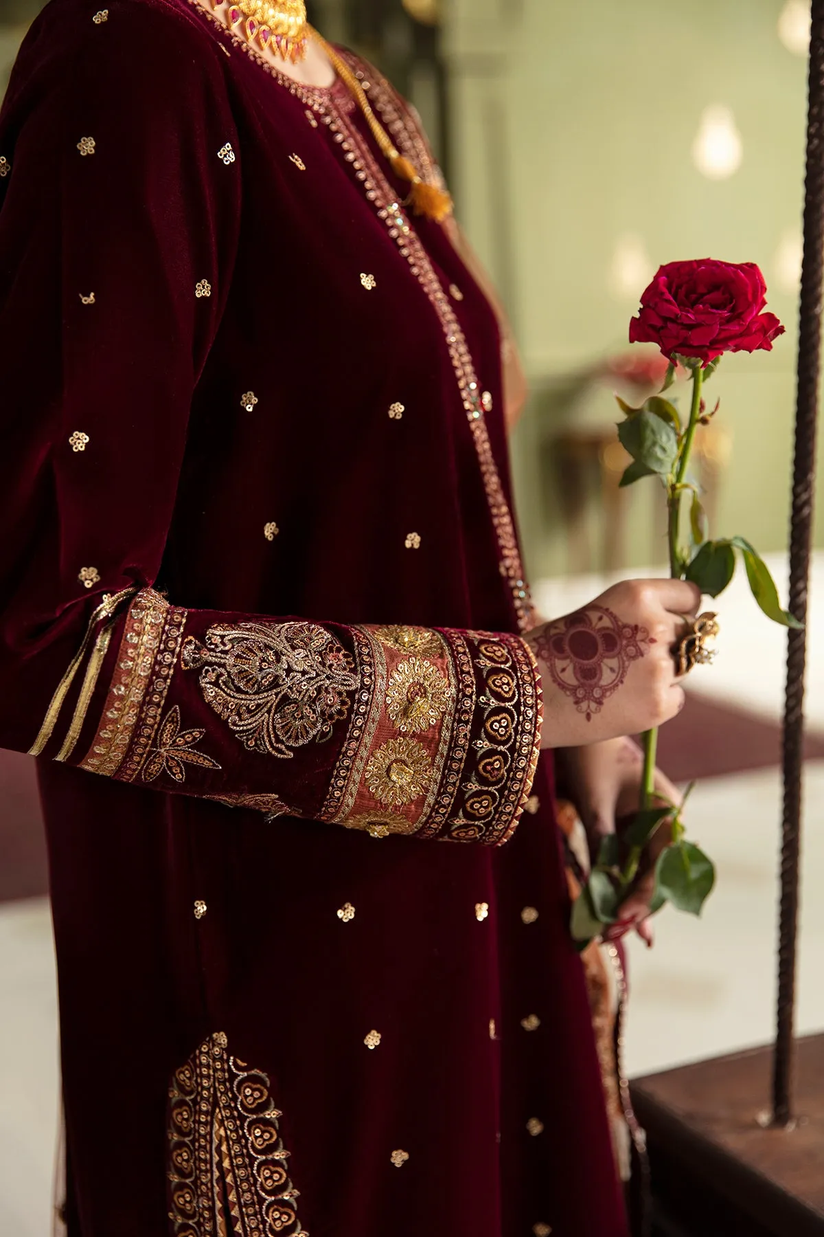 EMBROIDERED VELVET UF-466